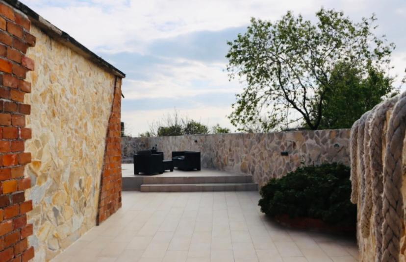 Iva Apartman Sa Bazenom Donji Zemunik Esterno foto
